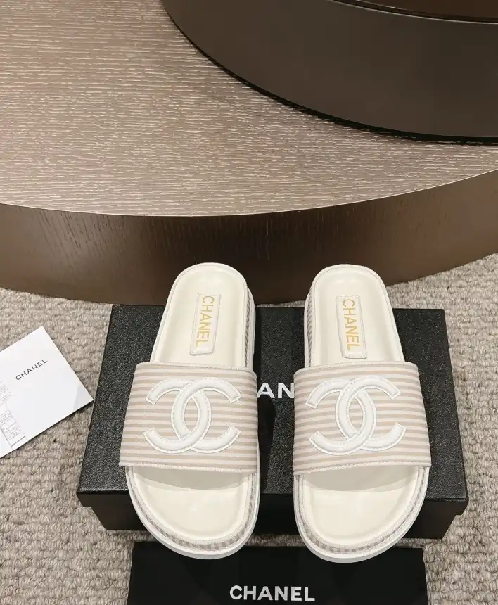 hype Chanel Slippers