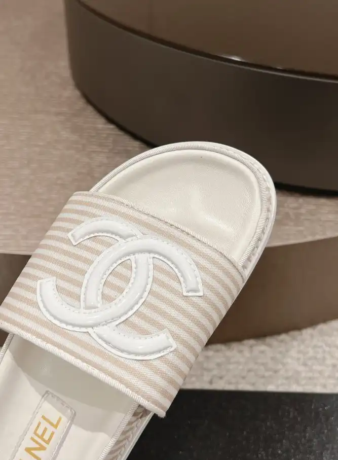 hype Chanel Slippers