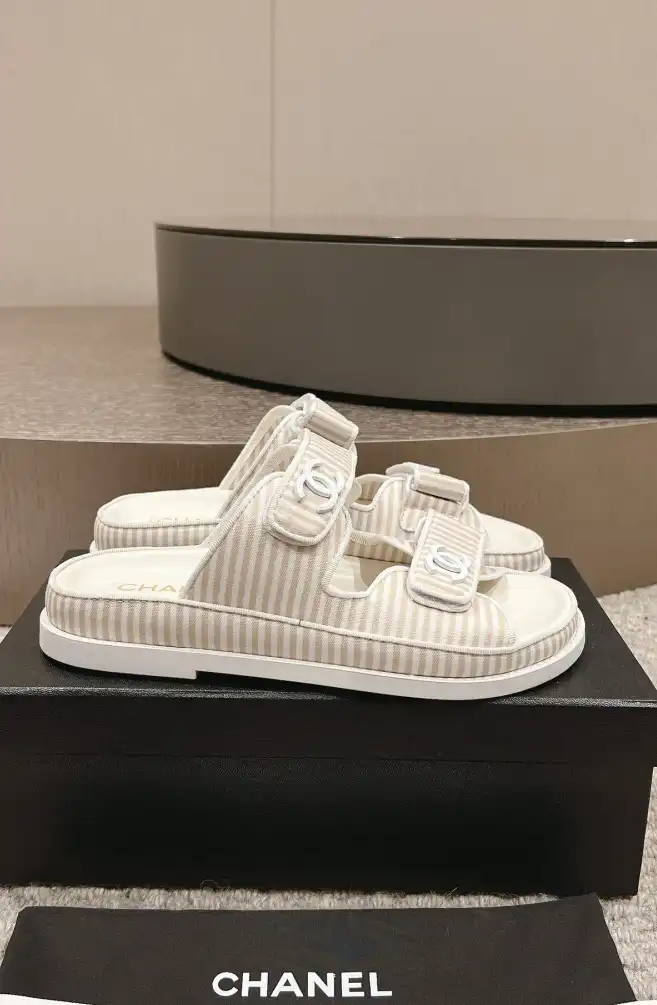 hype Chanel Slippers