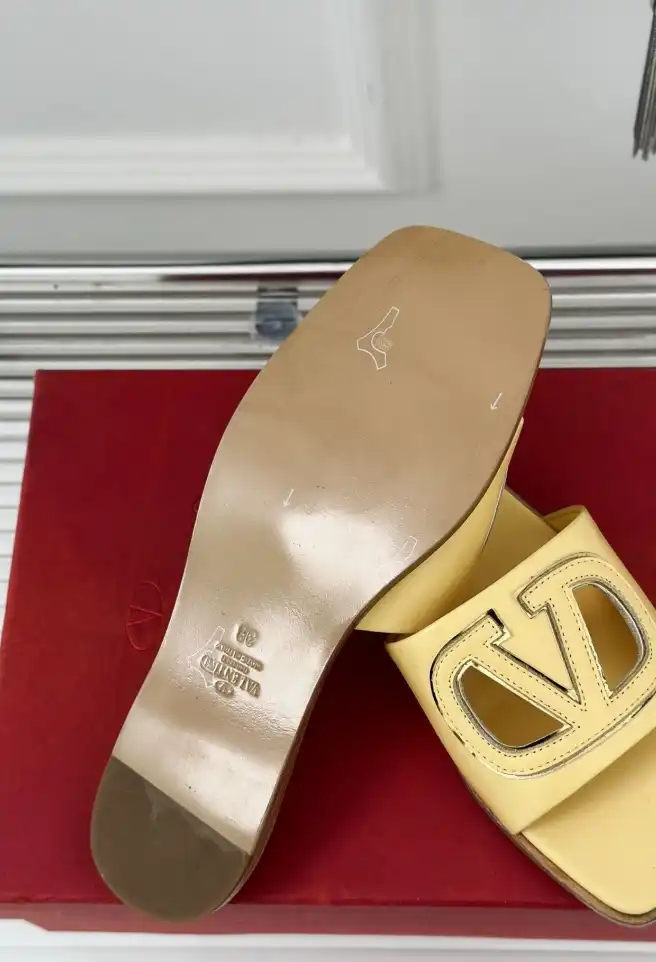 hype Valentino Slippers