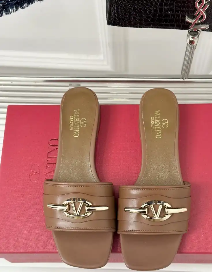 hype Valentino Slippers