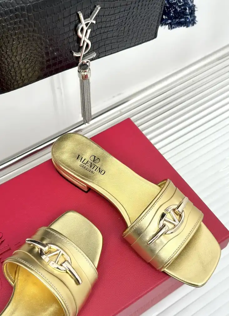 hype Valentino Slippers