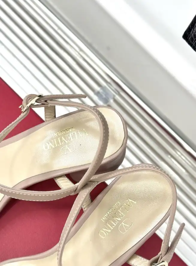 hype Valentino Slippers