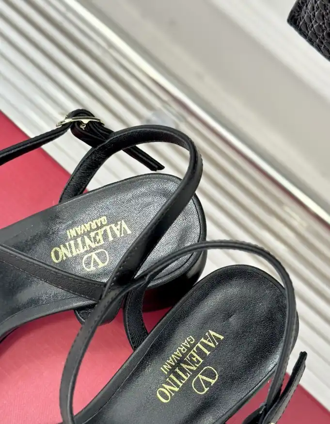 hype Valentino Slippers