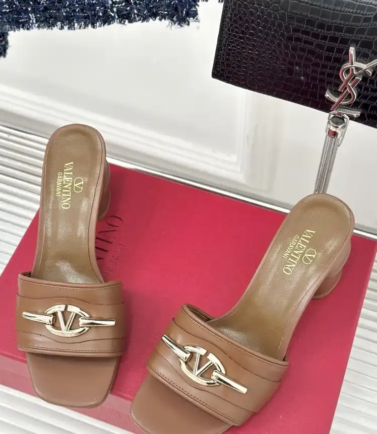 hype Valentino Slippers