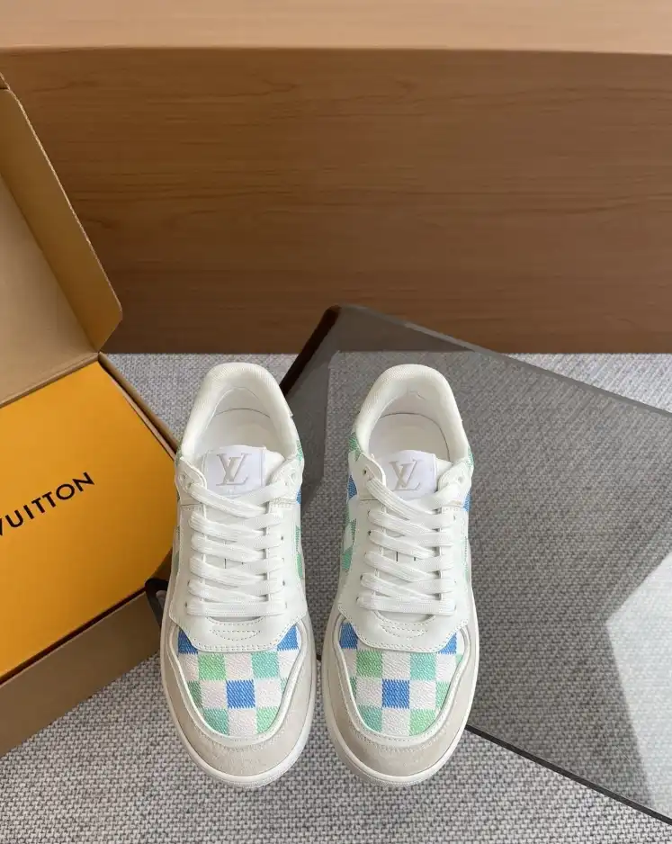 hype Louis Vuitton Sneakers