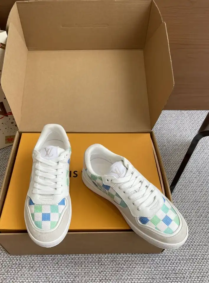 hype Louis Vuitton Sneakers