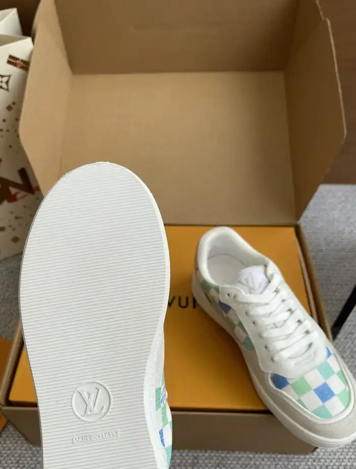 hype Louis Vuitton Sneakers