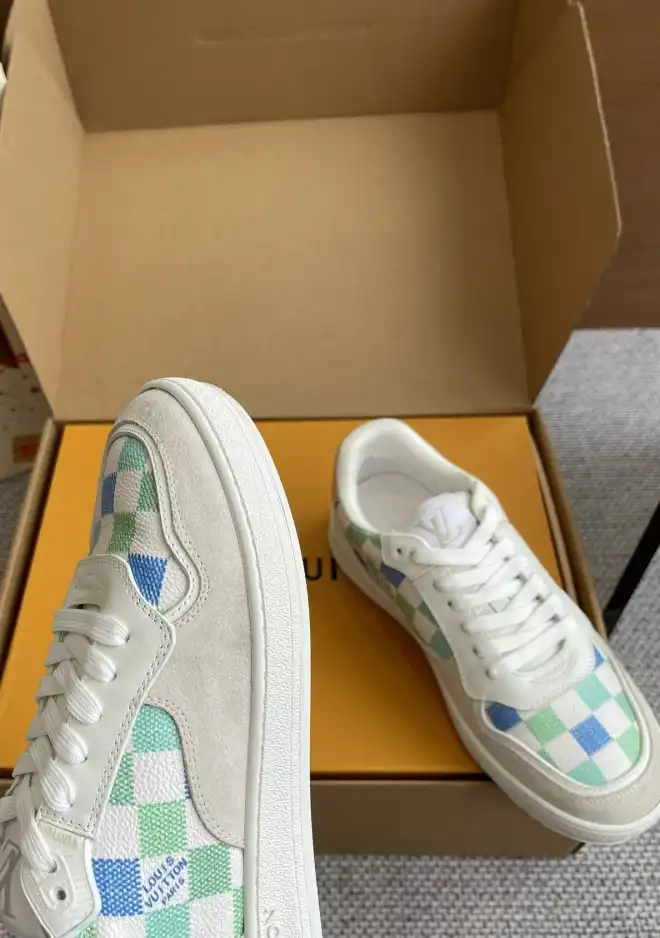 hype Louis Vuitton Sneakers