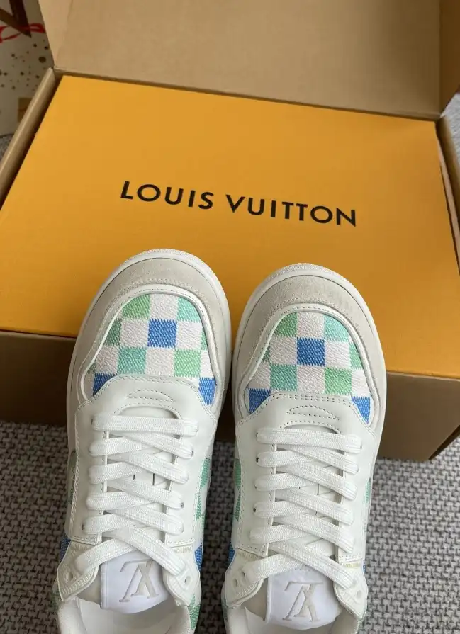 hype Louis Vuitton Sneakers