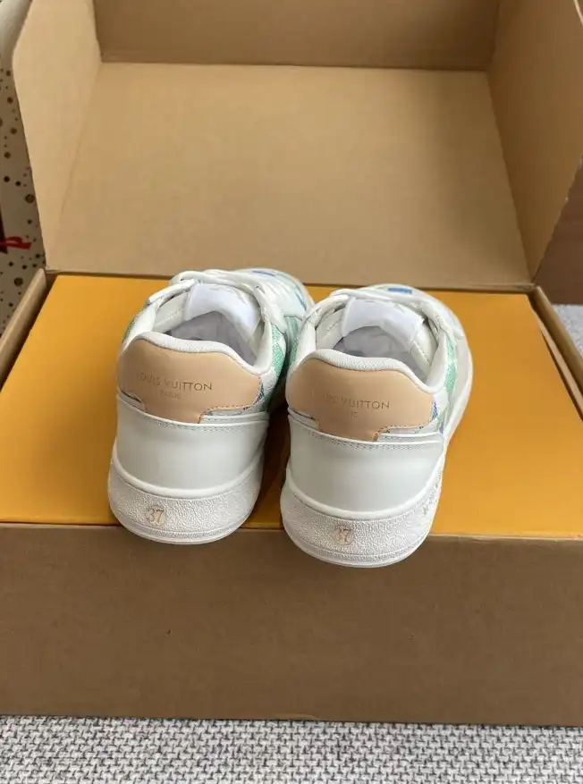 hype Louis Vuitton Sneakers