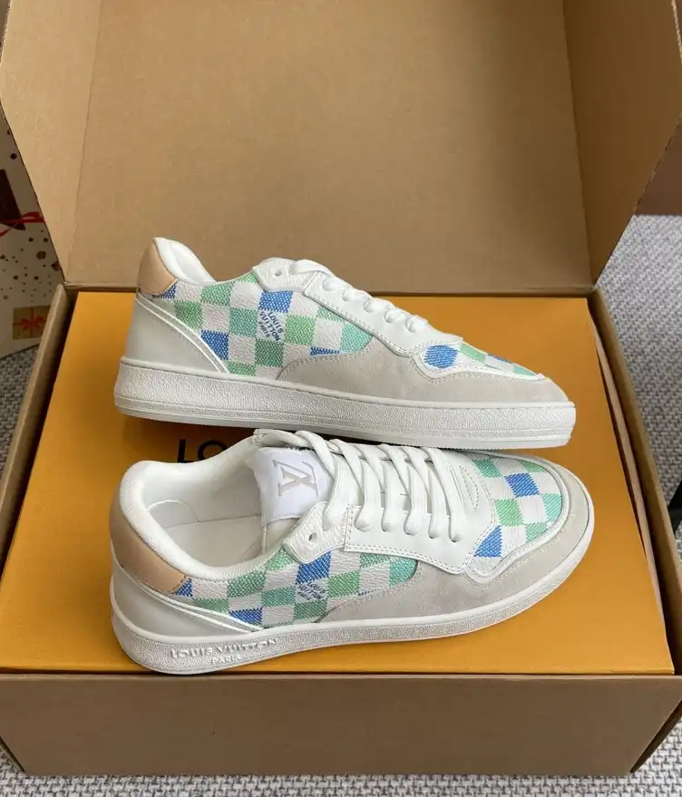 hype Louis Vuitton Sneakers