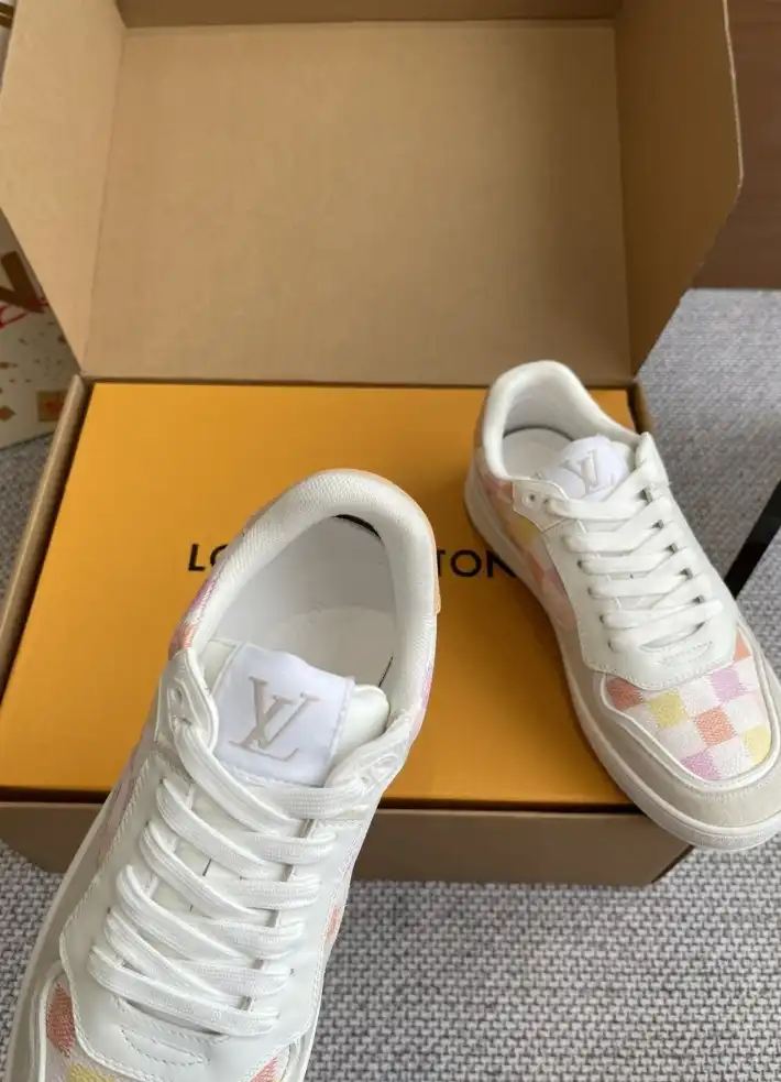 hype Louis Vuitton Sneakers