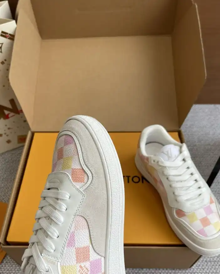 hype Louis Vuitton Sneakers