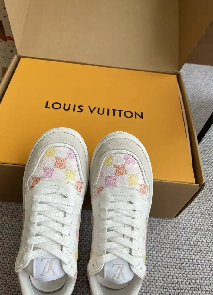 hype Louis Vuitton Sneakers