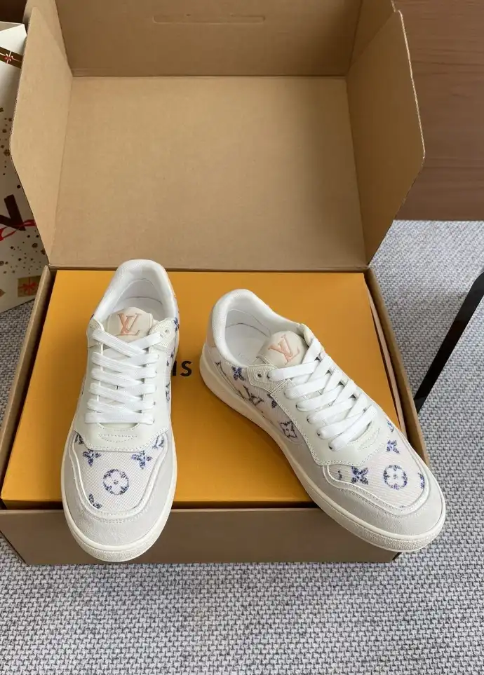 hype Louis Vuitton Sneakers