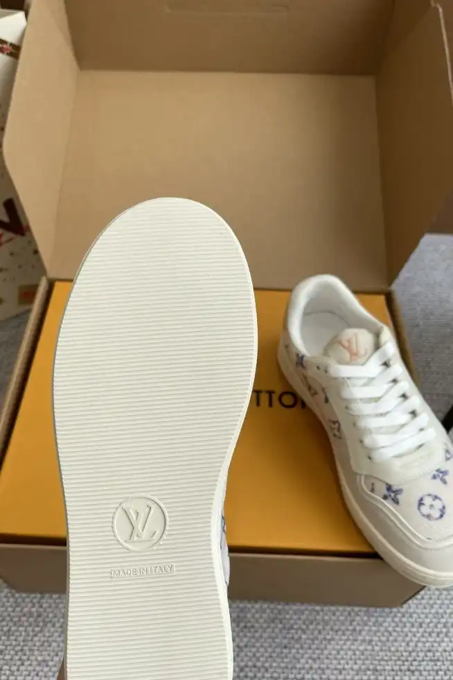 hype Louis Vuitton Sneakers