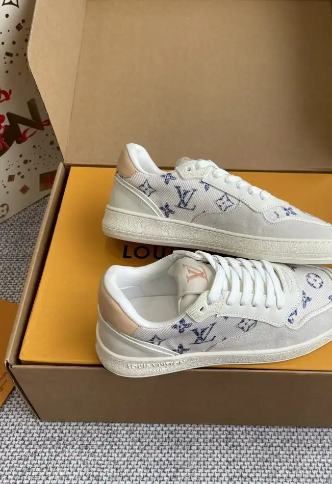 hype Louis Vuitton Sneakers