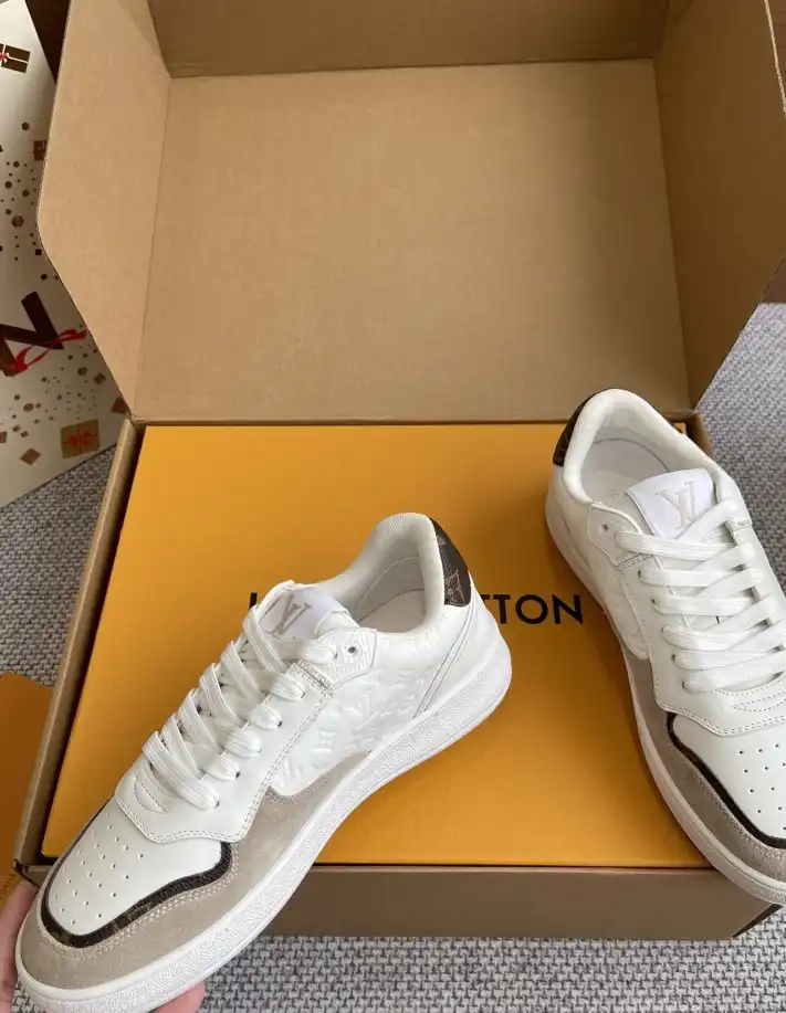 hype Louis Vuitton Sneakers