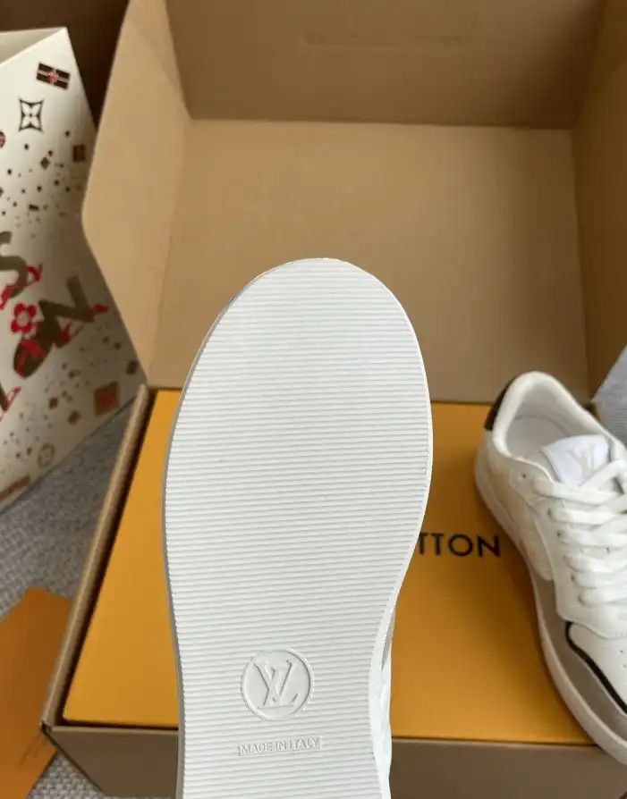 hype Louis Vuitton Sneakers