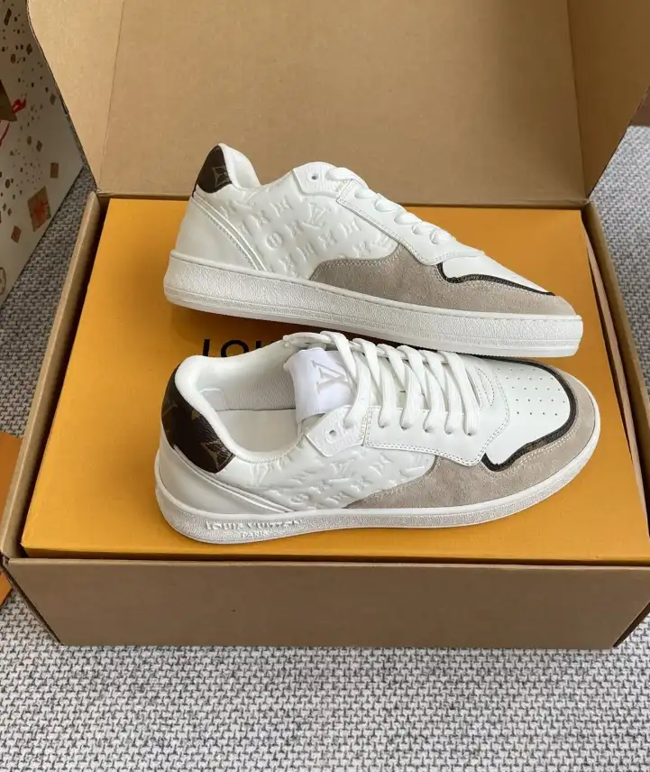 hype Louis Vuitton Sneakers