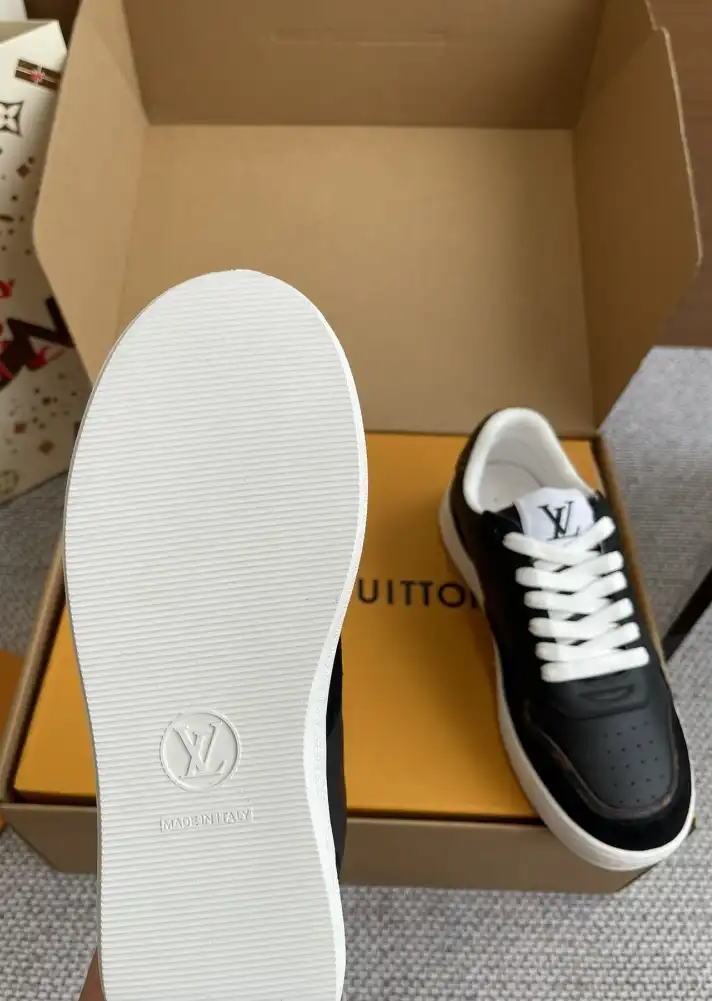 hype Louis Vuitton Sneakers