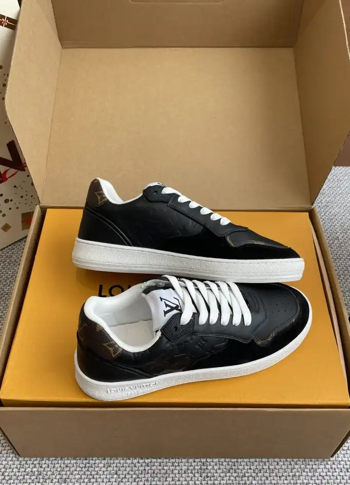 hype Louis Vuitton Sneakers