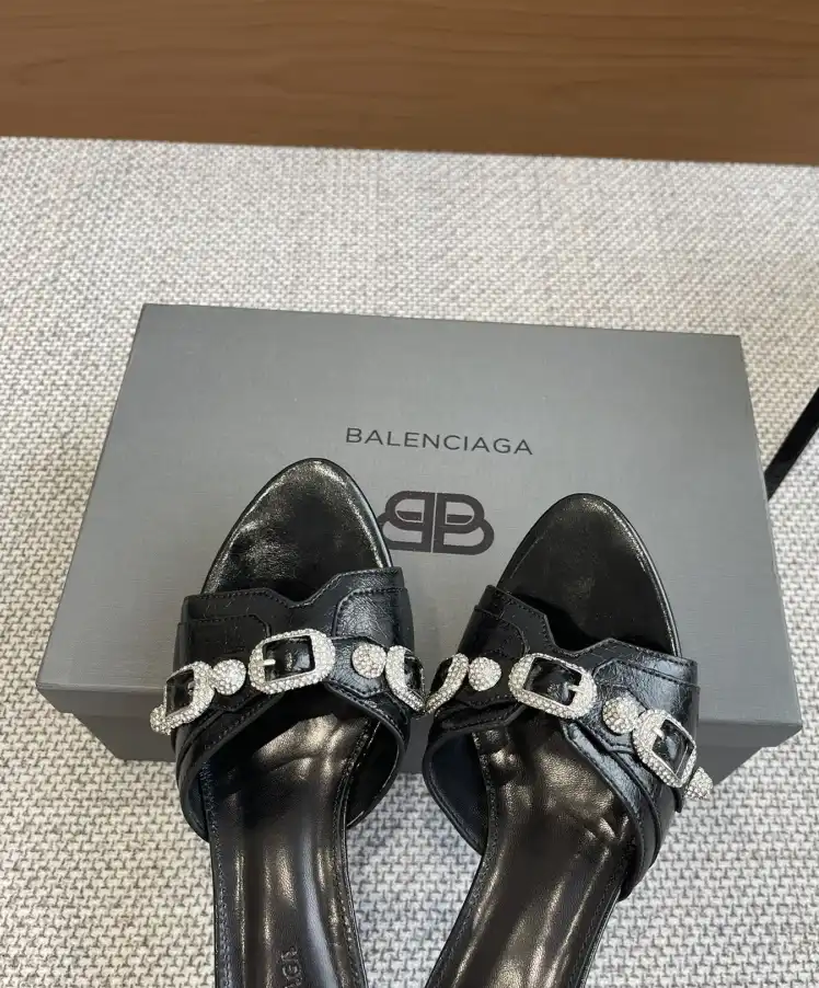 hype Balenciaga Slippers