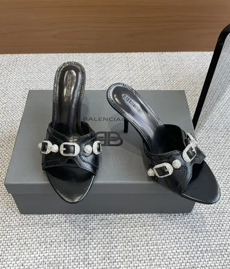 hype Balenciaga Slippers