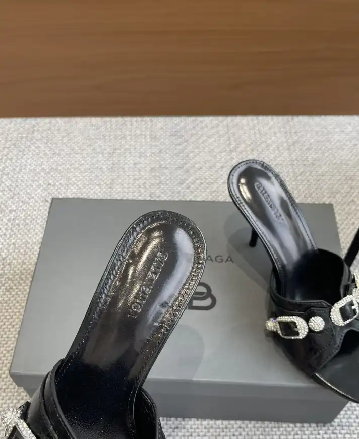 hype Balenciaga Slippers