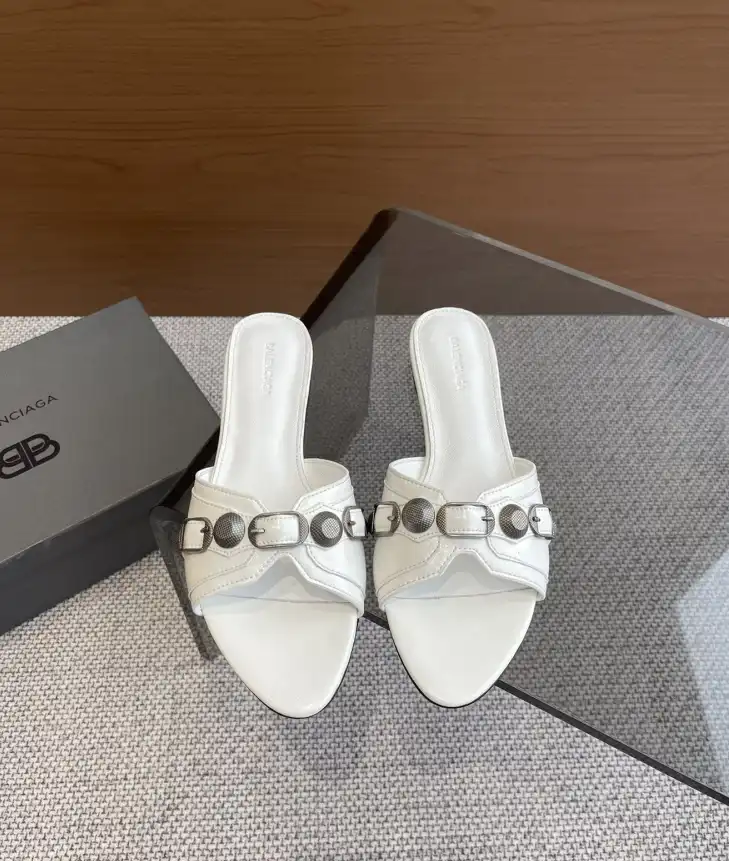 hype Balenciaga Slippers