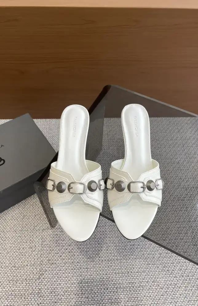 hype Balenciaga Slippers