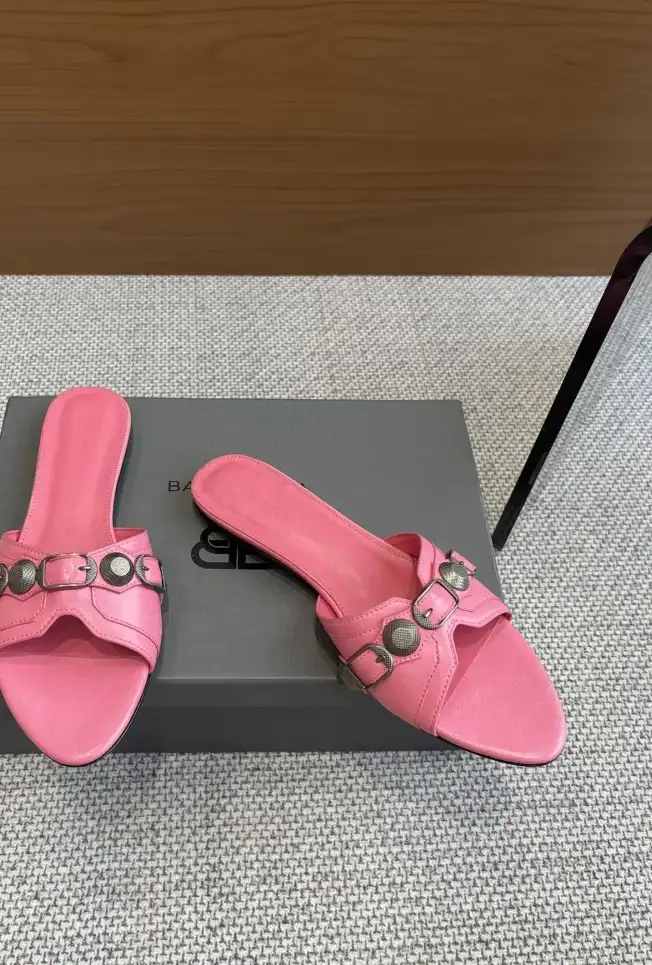 hype Balenciaga Slippers