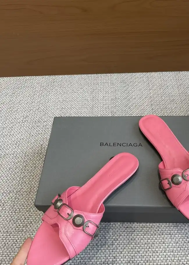 hype Balenciaga Slippers