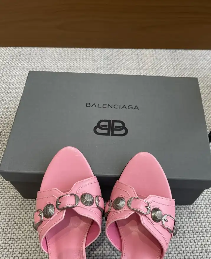 hype Balenciaga Slippers