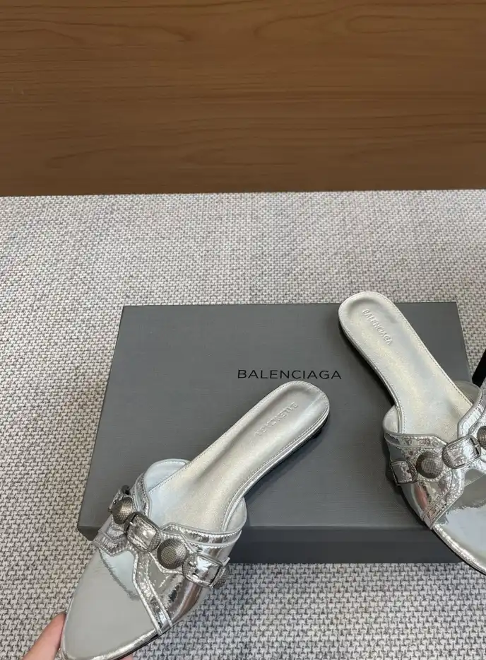 hype Balenciaga Slippers