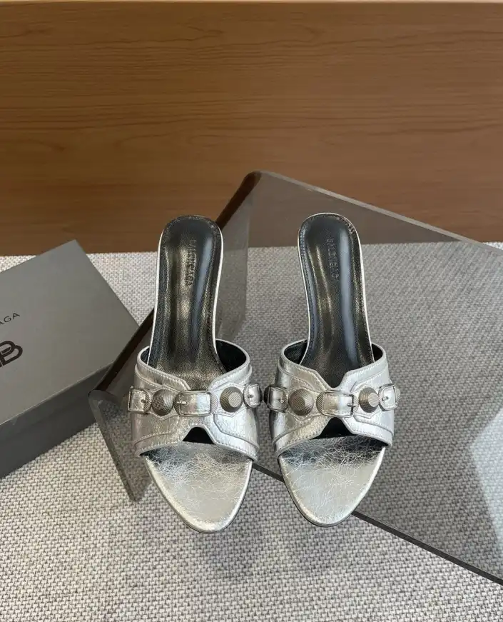 hype Balenciaga Slippers