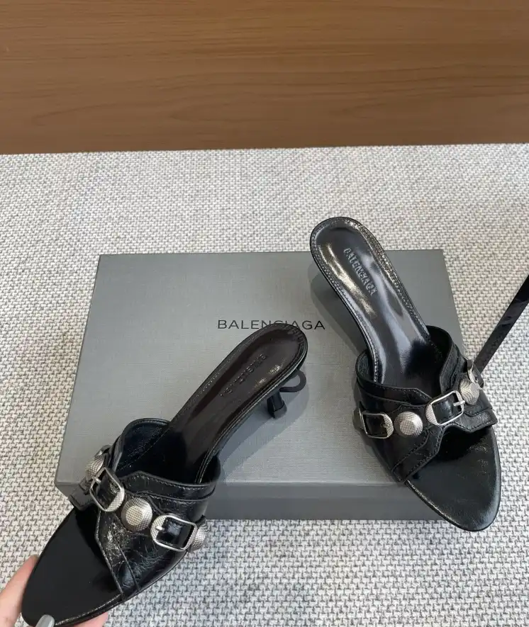 hype Balenciaga Slippers