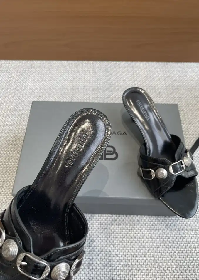 hype Balenciaga Slippers