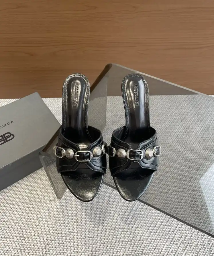 hype Balenciaga Slippers