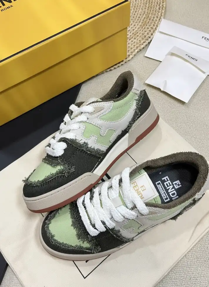 hype Louis Vuitton Sneakers