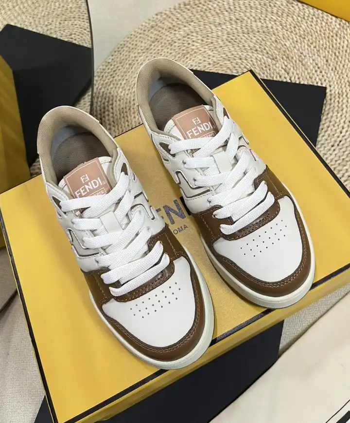 hype Louis Vuitton Sneakers