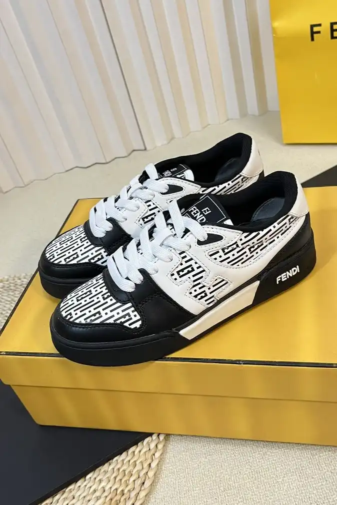 hype Louis Vuitton Sneakers