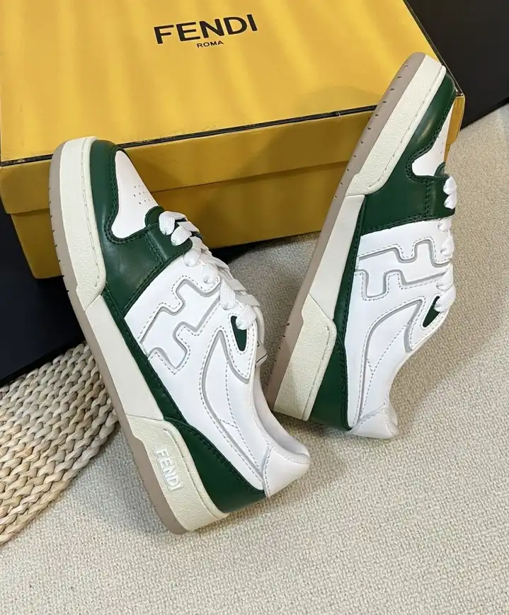 hype Louis Vuitton Sneakers