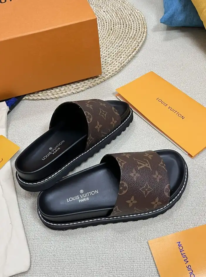 hype LV Slippers