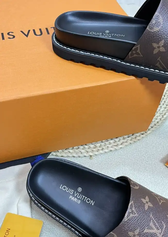 hype LV Slippers