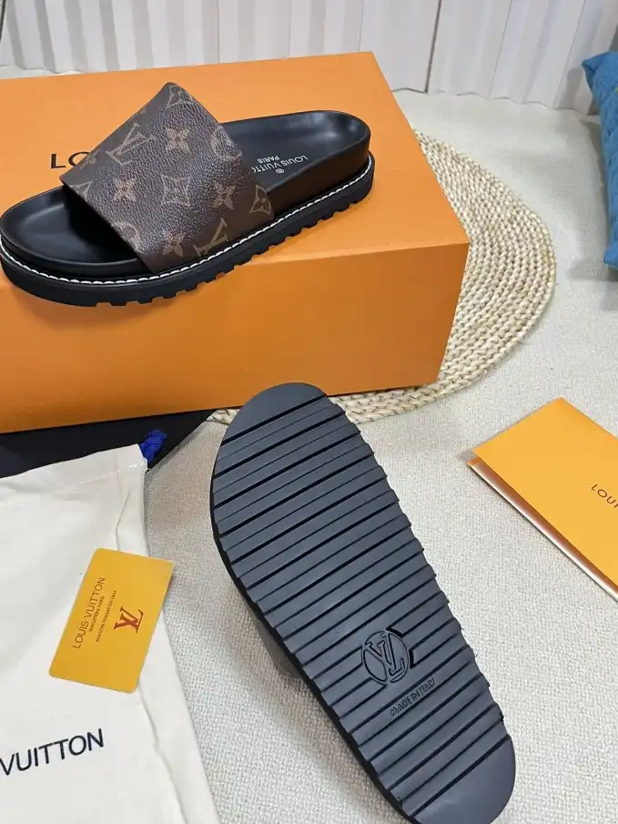 hype LV Slippers