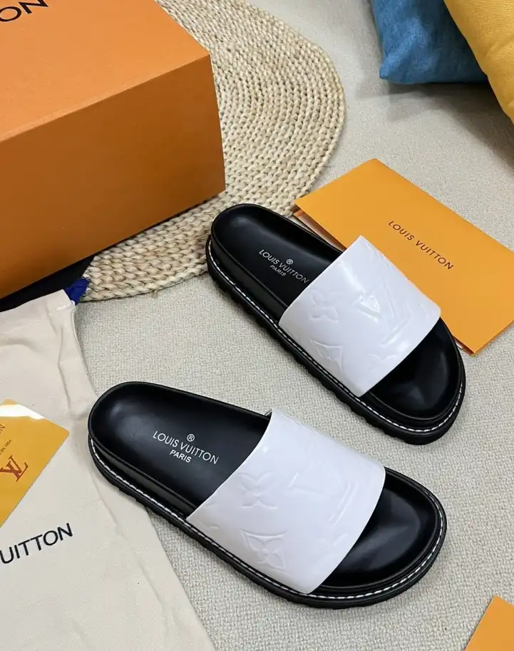 hype LV Slippers