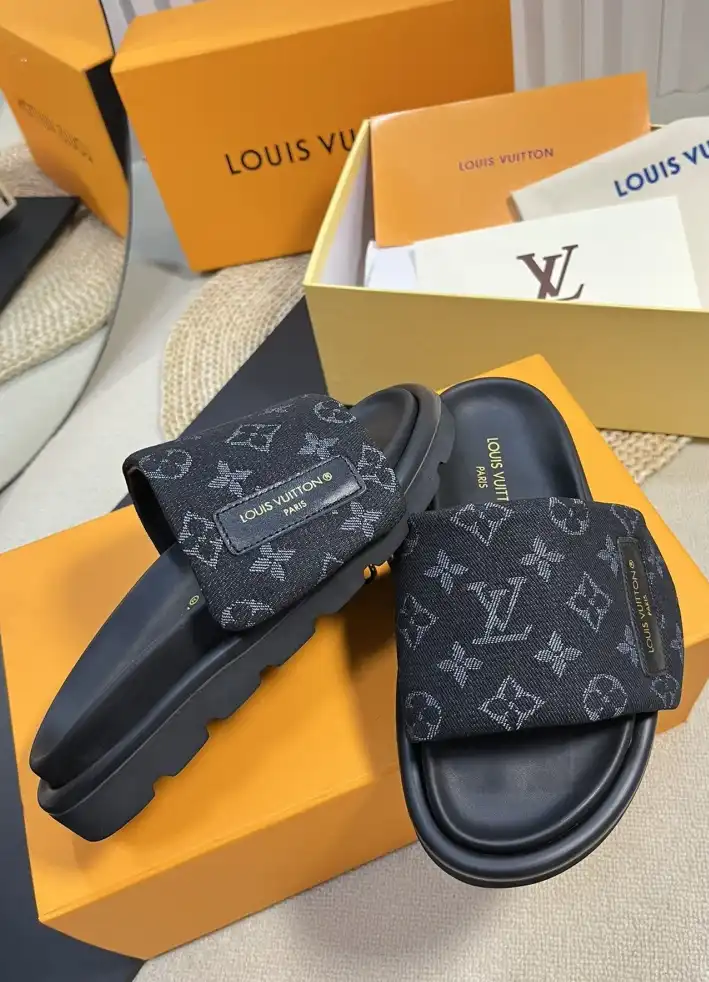 hype LV Slippers