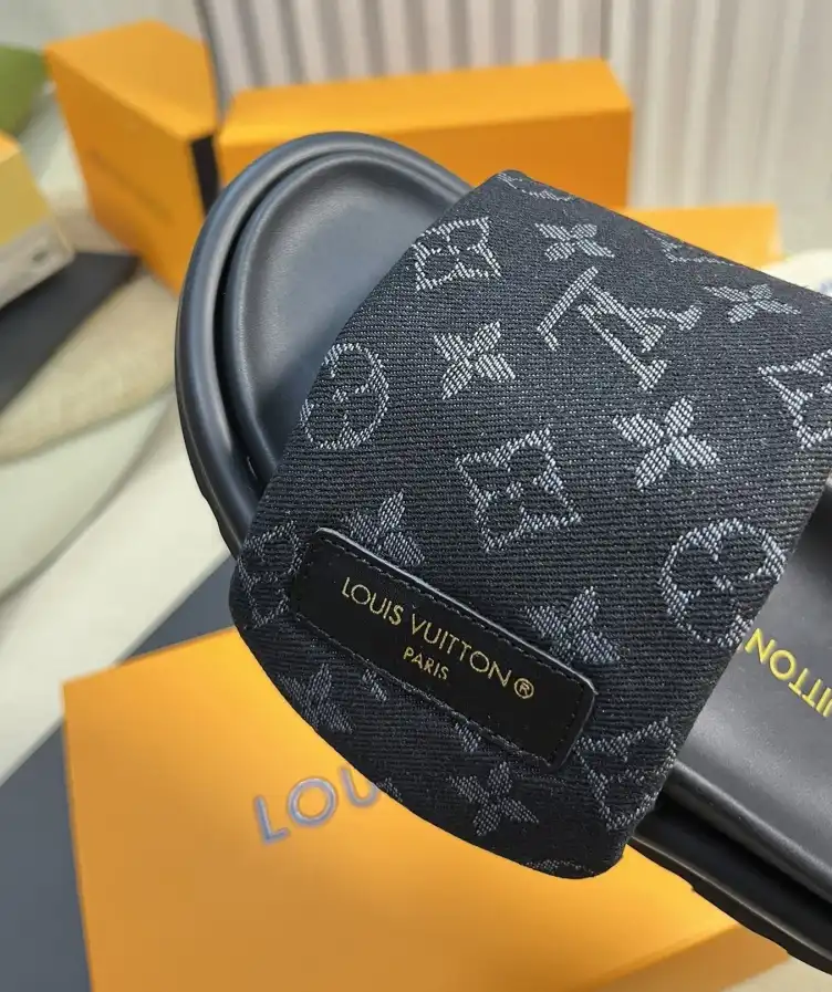 hype LV Slippers